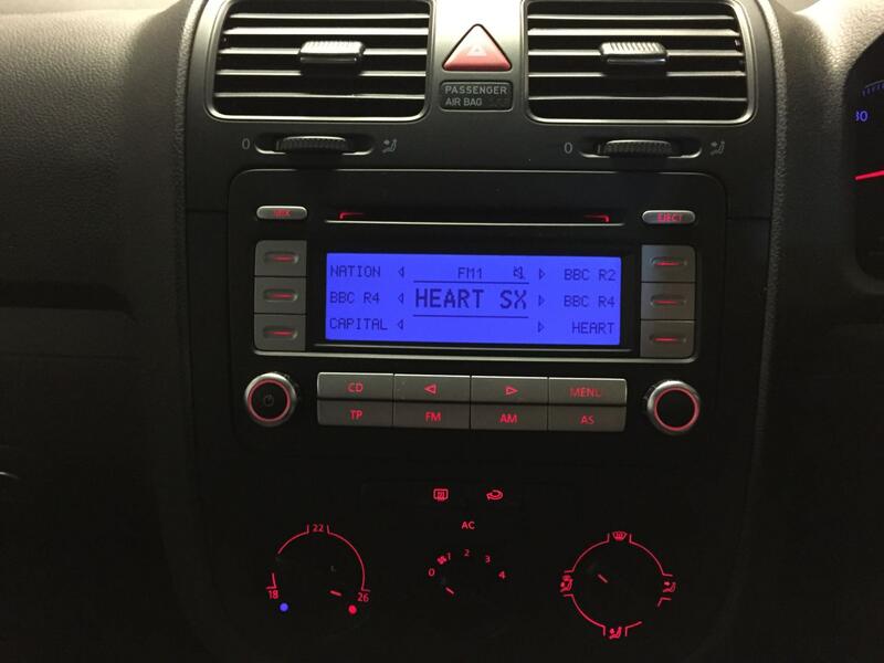 VOLKSWAGEN GOLF