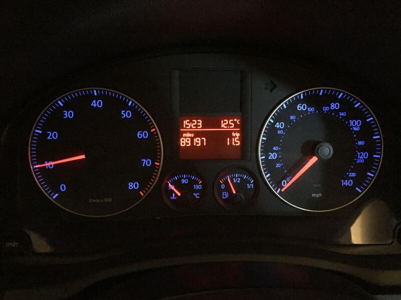 VOLKSWAGEN GOLF