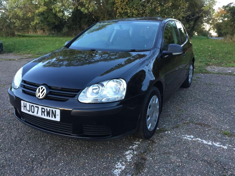 View VOLKSWAGEN GOLF 1.4 S 3 DOOR