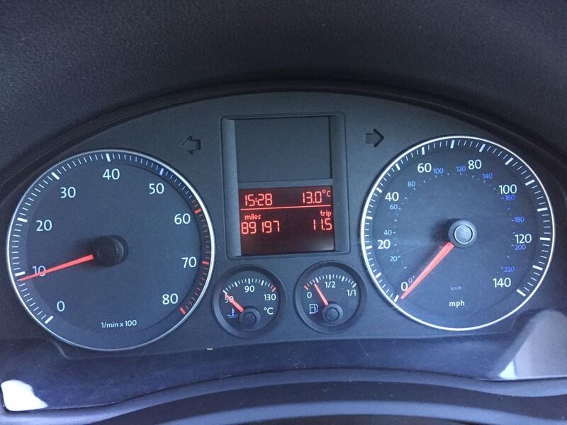 VOLKSWAGEN GOLF