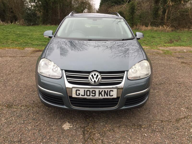 View VOLKSWAGEN GOLF 1.9 TDI SE ESTATE