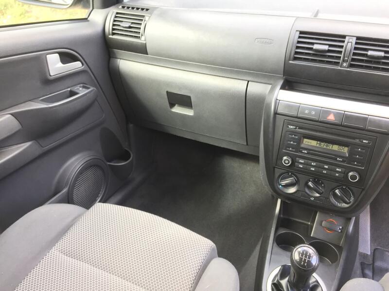 VOLKSWAGEN FOX