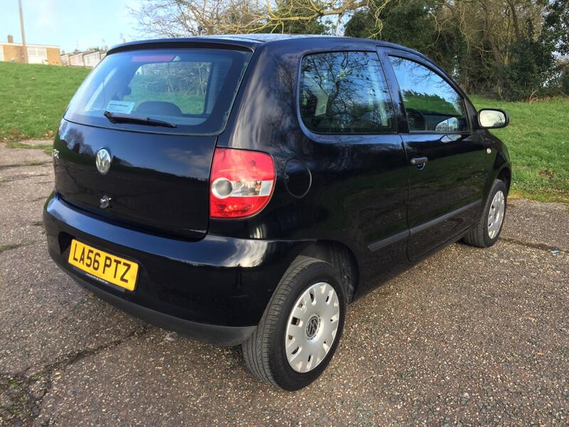VOLKSWAGEN FOX