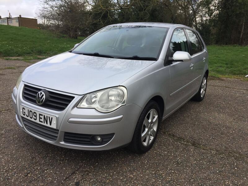 View VOLKSWAGEN POLO 1.4 MATCH 80BHP 5 DOOR