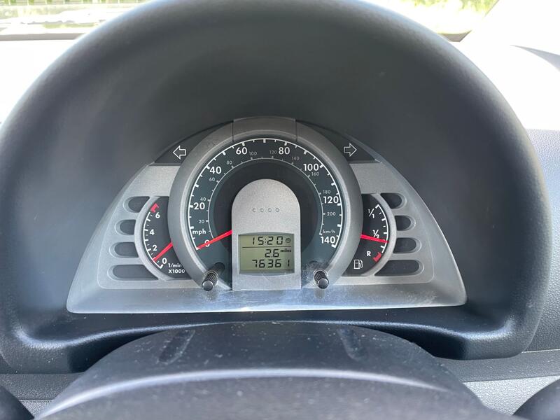 VOLKSWAGEN FOX