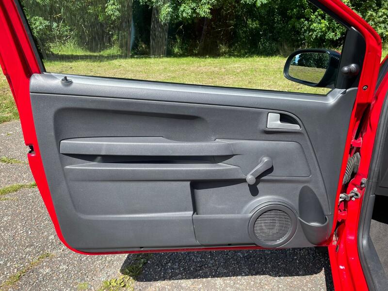 VOLKSWAGEN FOX