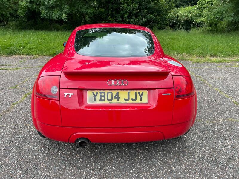AUDI TT