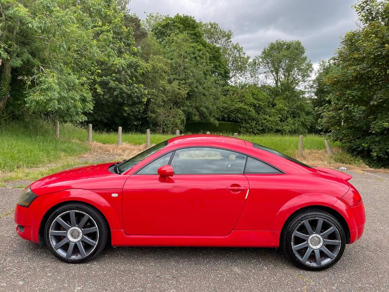 AUDI TT