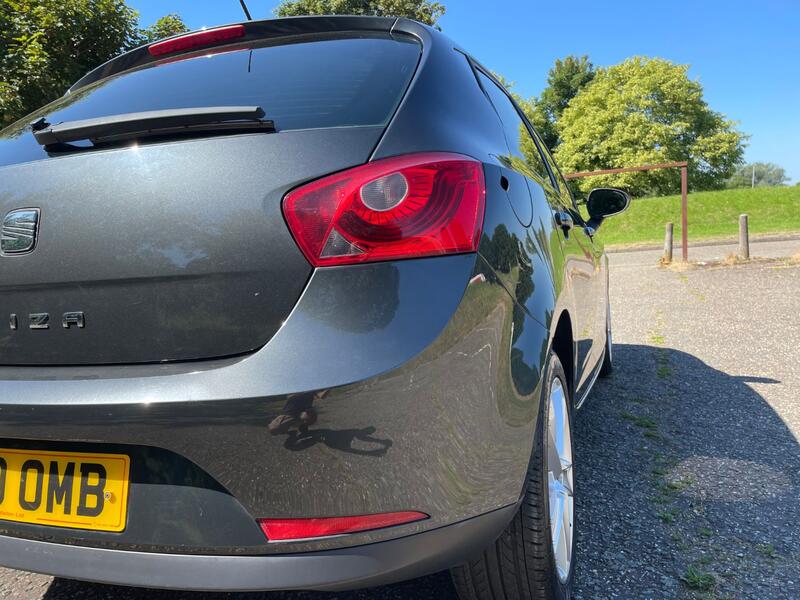 SEAT IBIZA