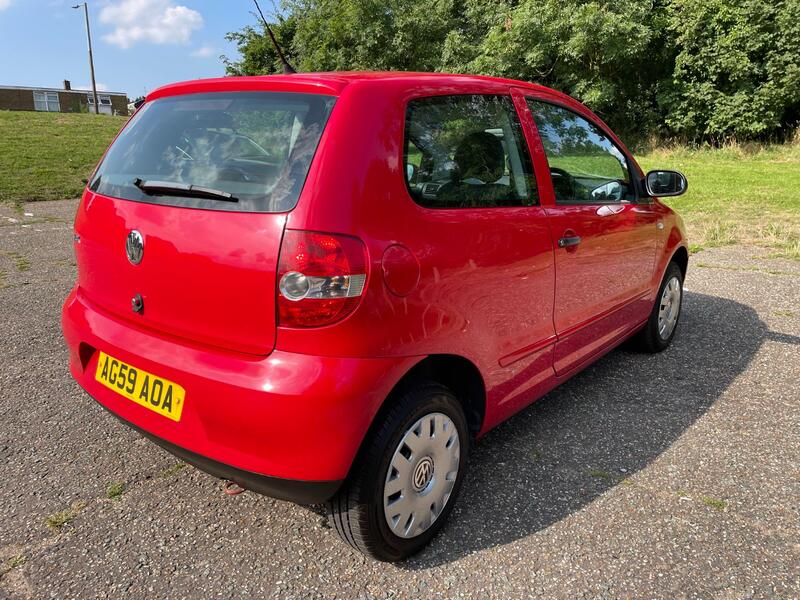 VOLKSWAGEN FOX
