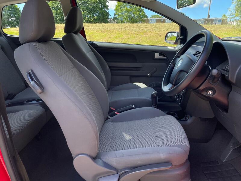 VOLKSWAGEN FOX