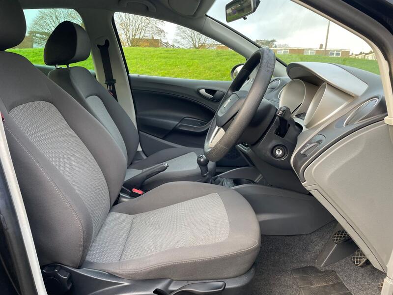 SEAT IBIZA