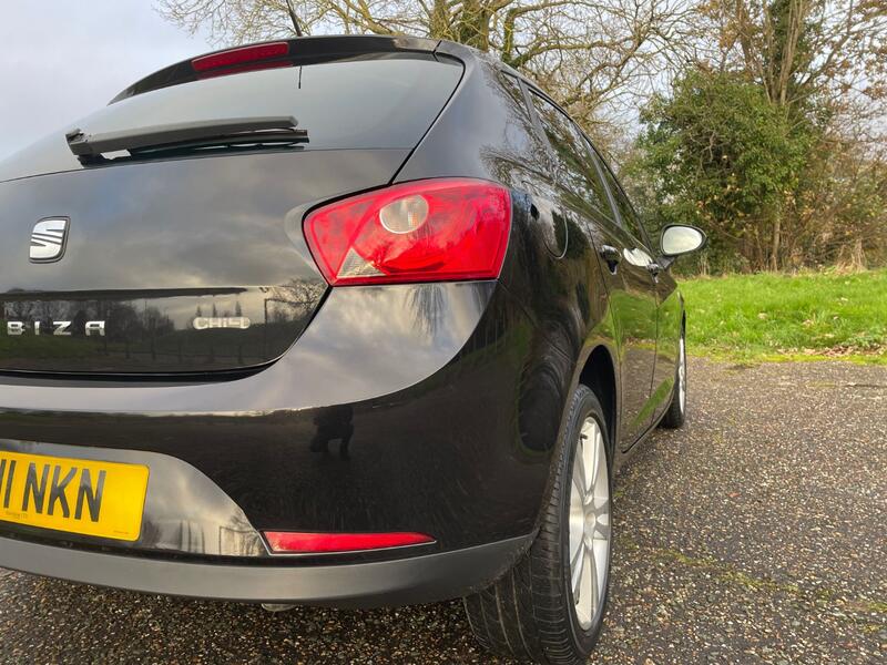 SEAT IBIZA