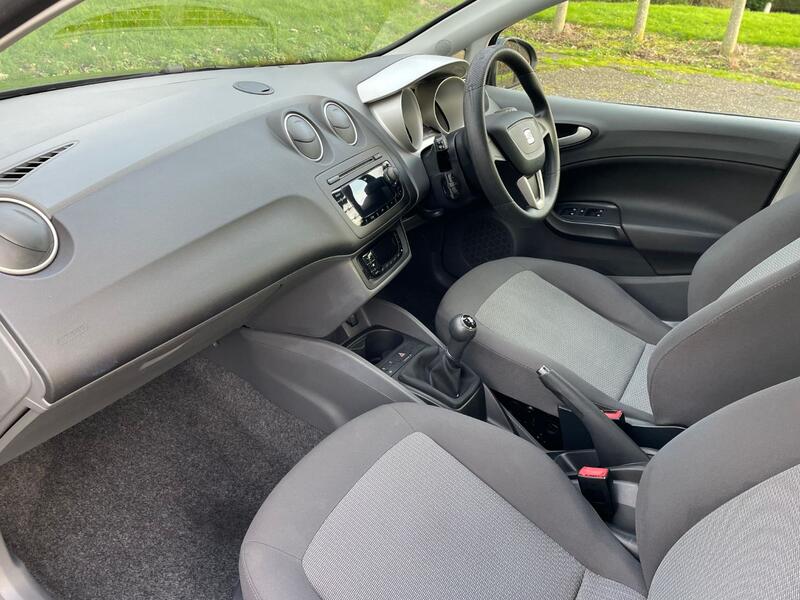 SEAT IBIZA