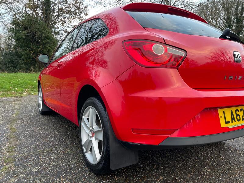 SEAT IBIZA