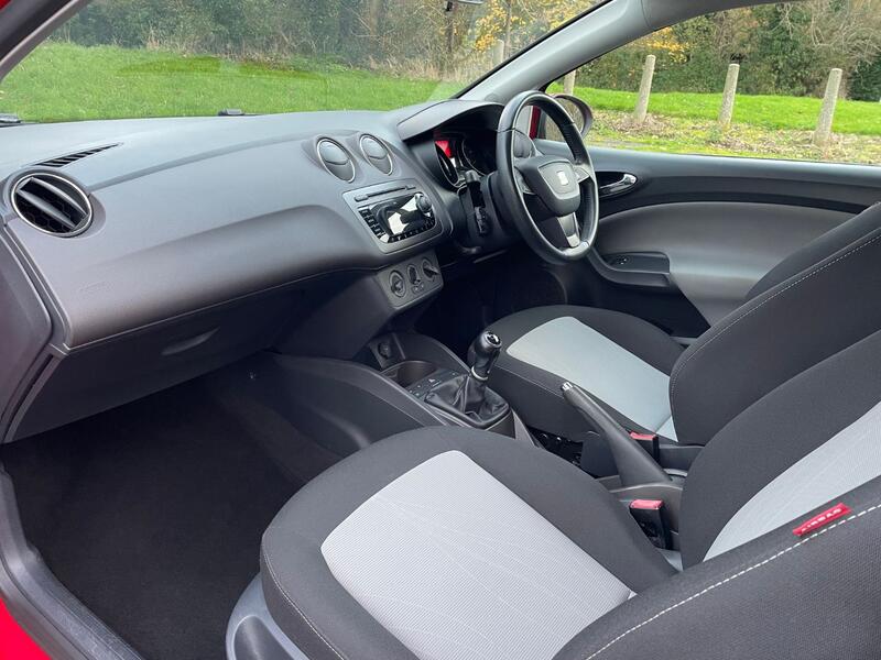 SEAT IBIZA