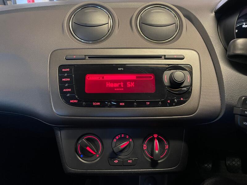 SEAT IBIZA