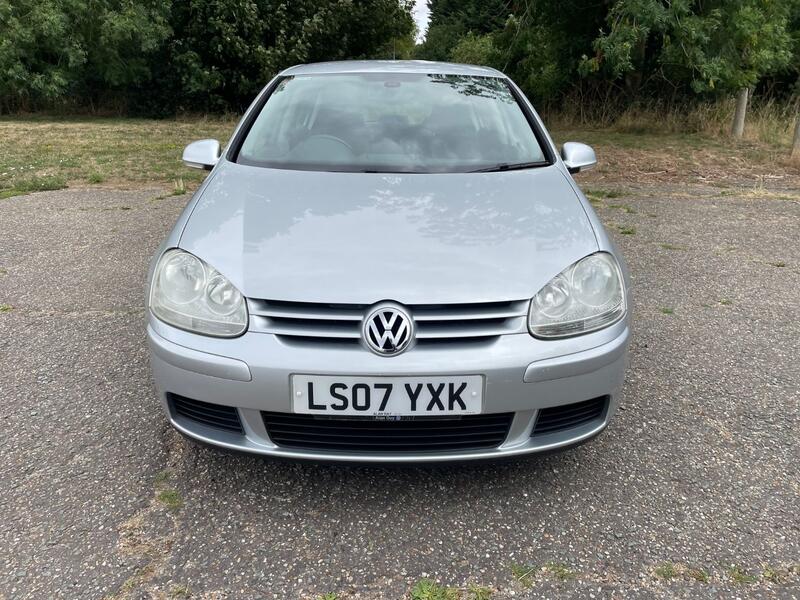 View VOLKSWAGEN GOLF 1.6 FSI Match 5 Door