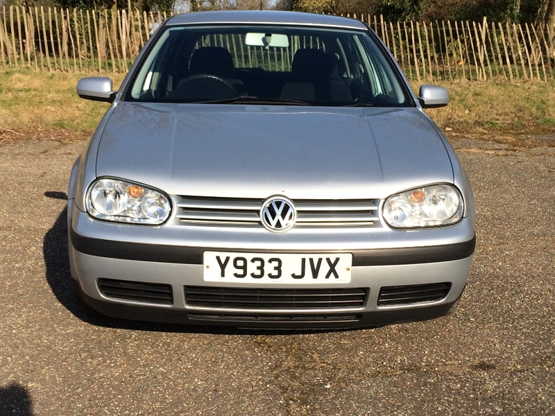 View VOLKSWAGEN GOLF 1.6 SE 5 DOOR AUTO