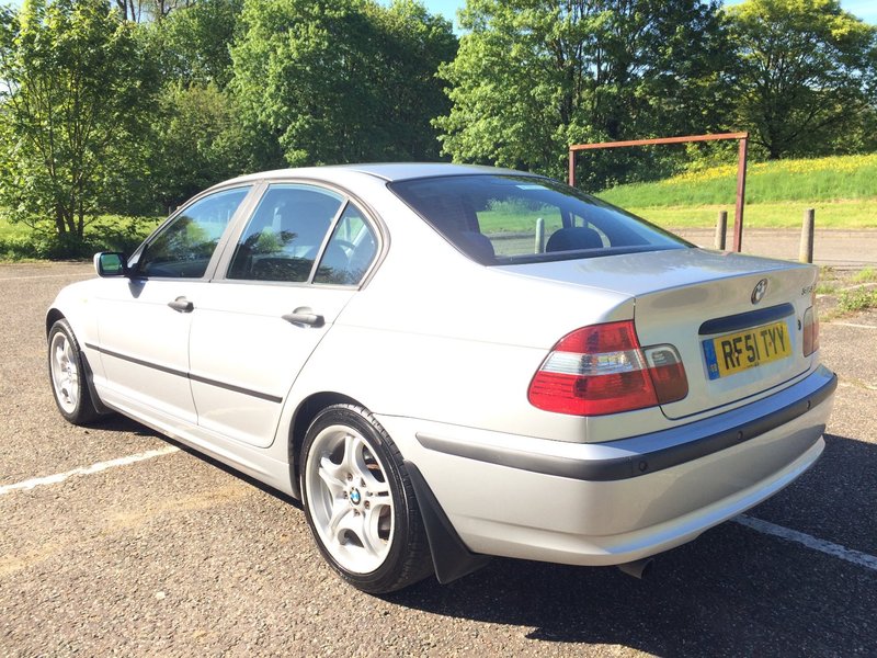 BMW 3 SERIES