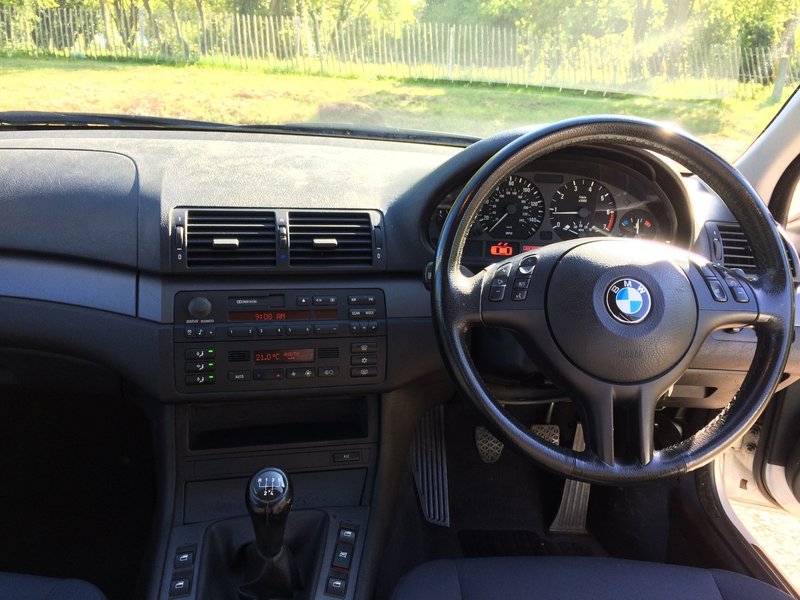 BMW 3 SERIES