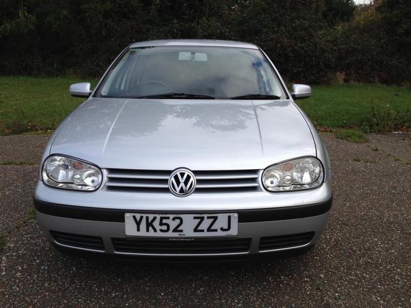 View VOLKSWAGEN GOLF 1.6 SE  5 DOOR