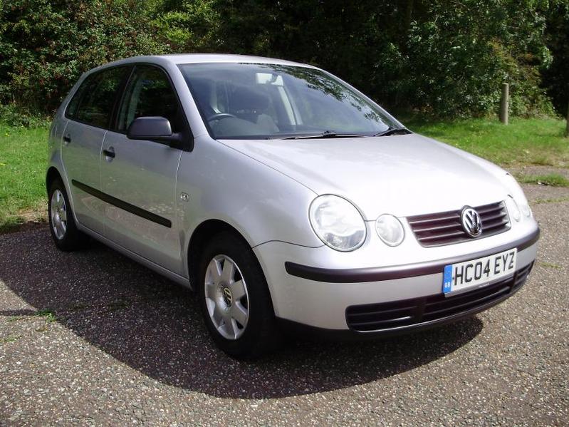 VOLKSWAGEN POLO