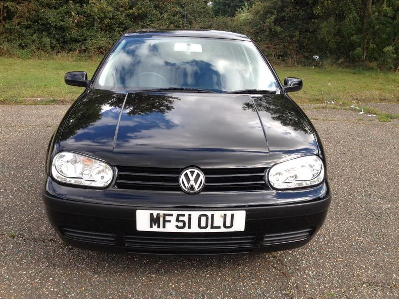 View VOLKSWAGEN GOLF 1.4 E 5 DOOR