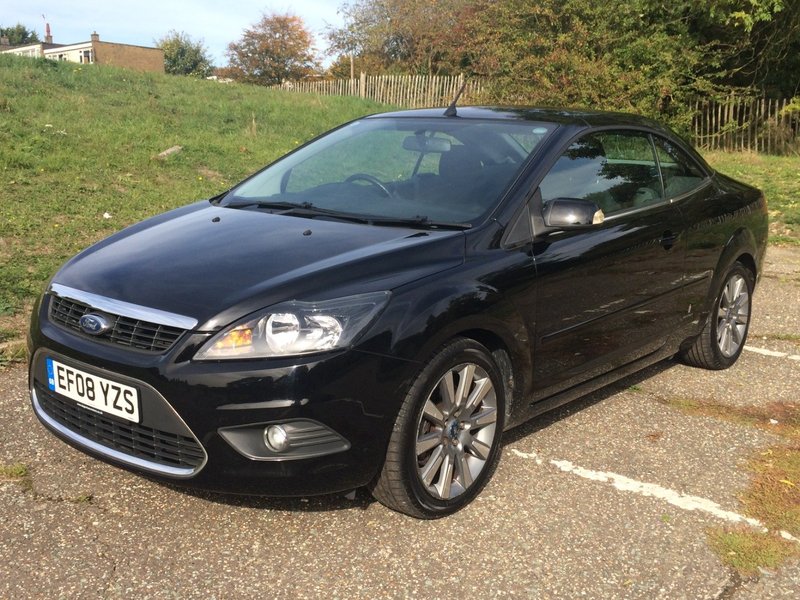 View FORD FOCUS 2.0 CC2 Convertible 