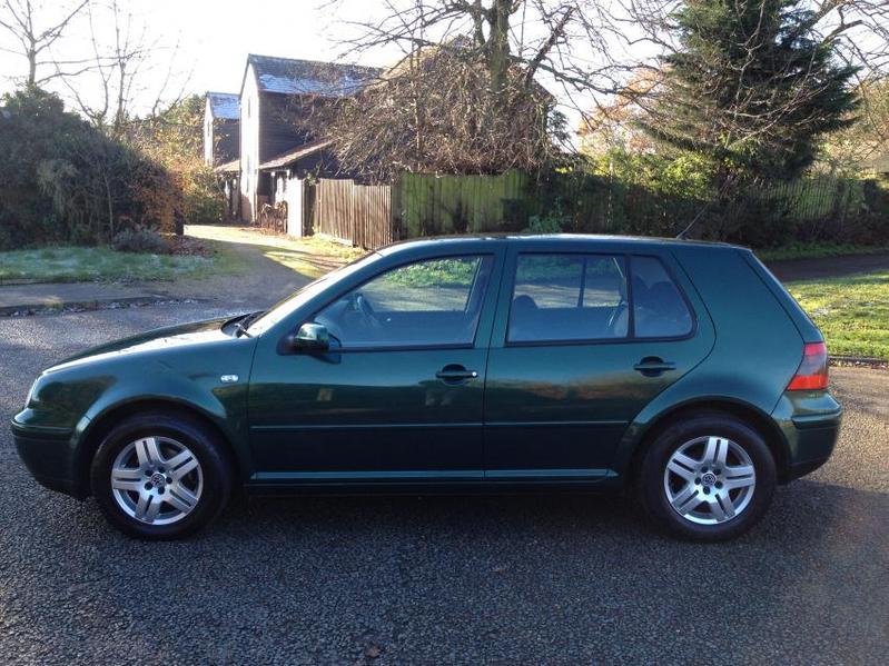 VOLKSWAGEN GOLF