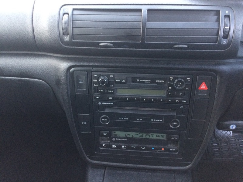 VOLKSWAGEN PASSAT