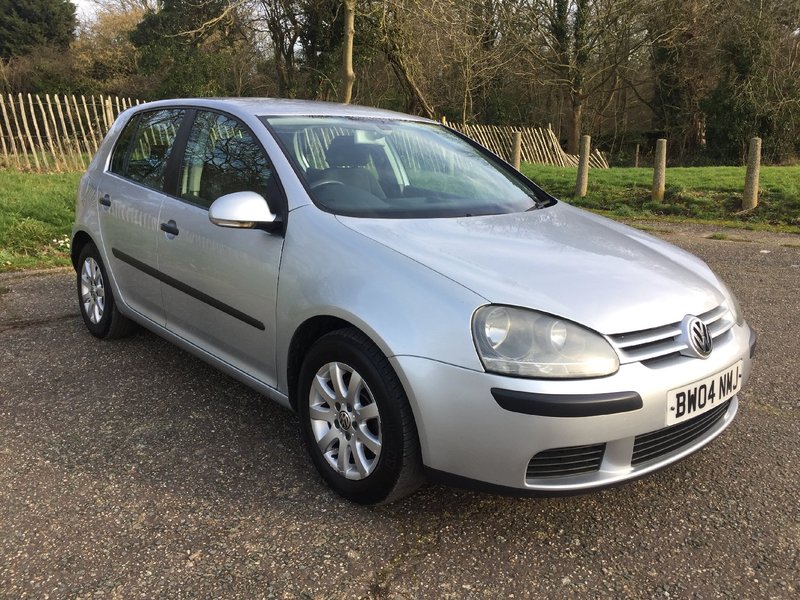 View VOLKSWAGEN GOLF 1.9 TDi 105 SE 5 DOOR