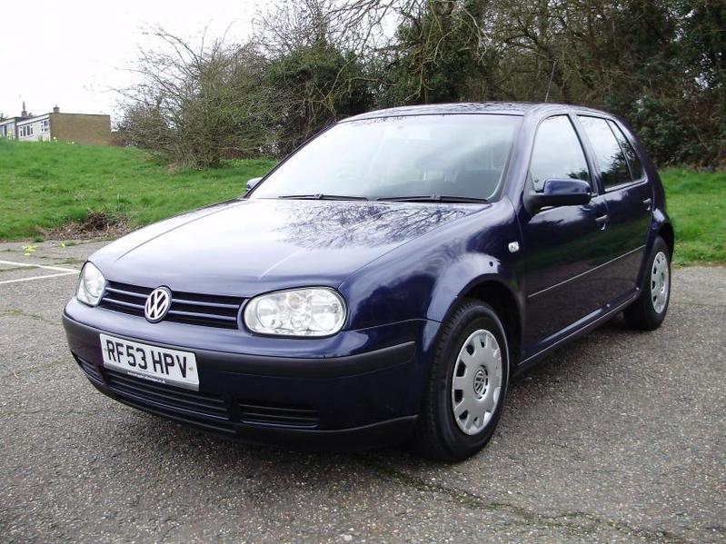 View VOLKSWAGEN GOLF 1.6 SE  5 DOOR