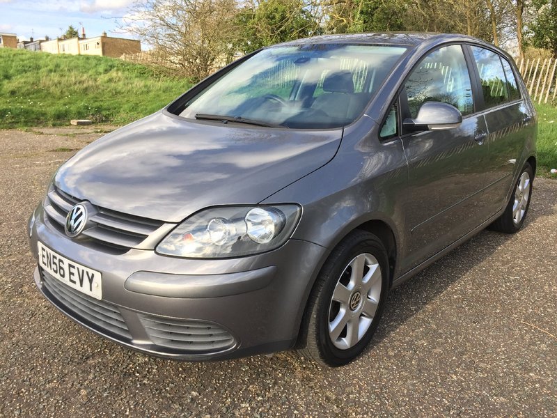 View VOLKSWAGEN GOLF PLUS 1.6 FSi 114 SE 5 DOOR