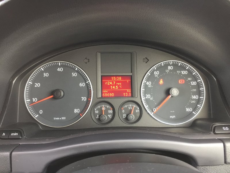 VOLKSWAGEN GOLF