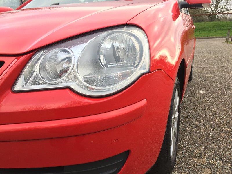 VOLKSWAGEN POLO