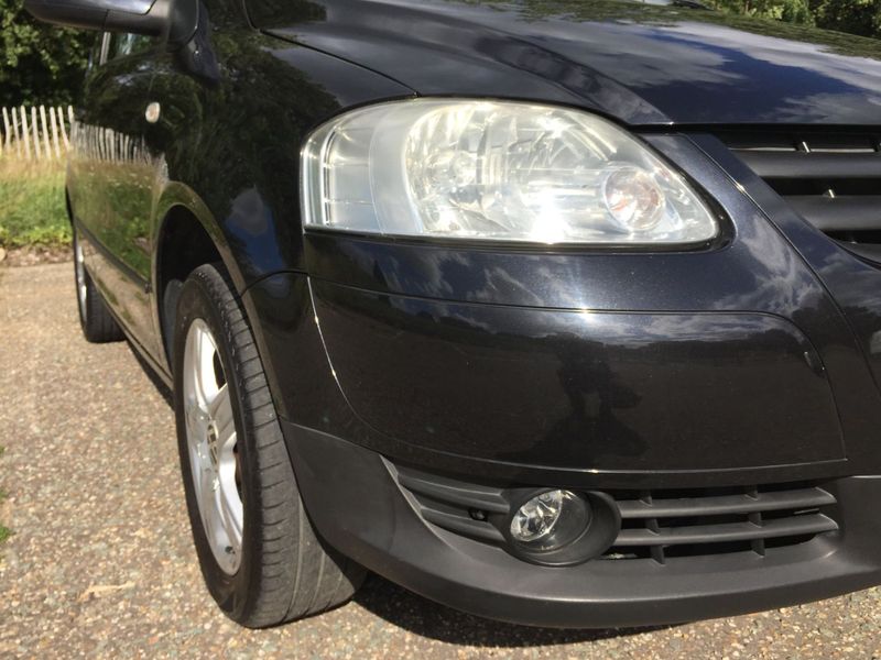 VOLKSWAGEN FOX