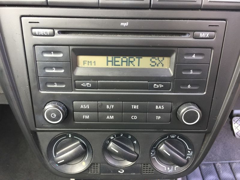 VOLKSWAGEN FOX