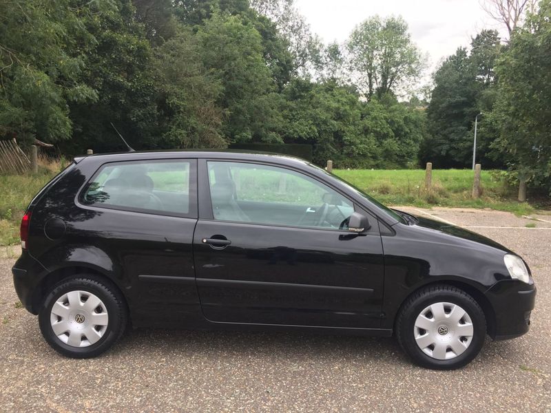 VOLKSWAGEN POLO