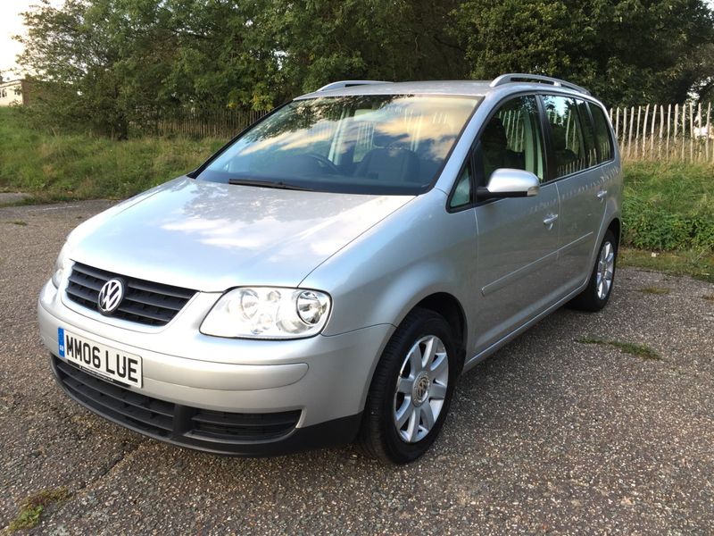 View VOLKSWAGEN TOURAN 1.9 TDI PD 105 SE 7 SEATS