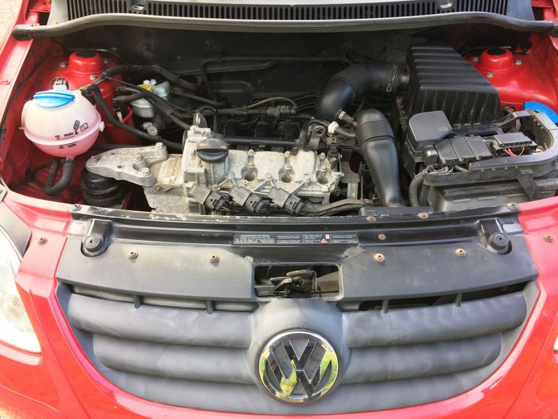 VOLKSWAGEN FOX