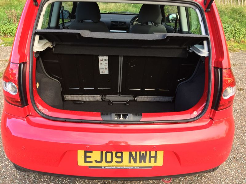 VOLKSWAGEN FOX
