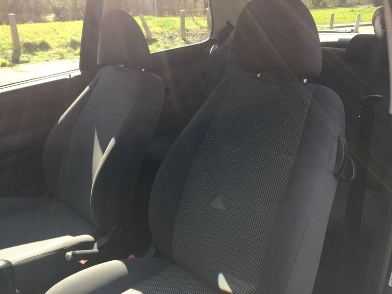 VOLKSWAGEN FOX