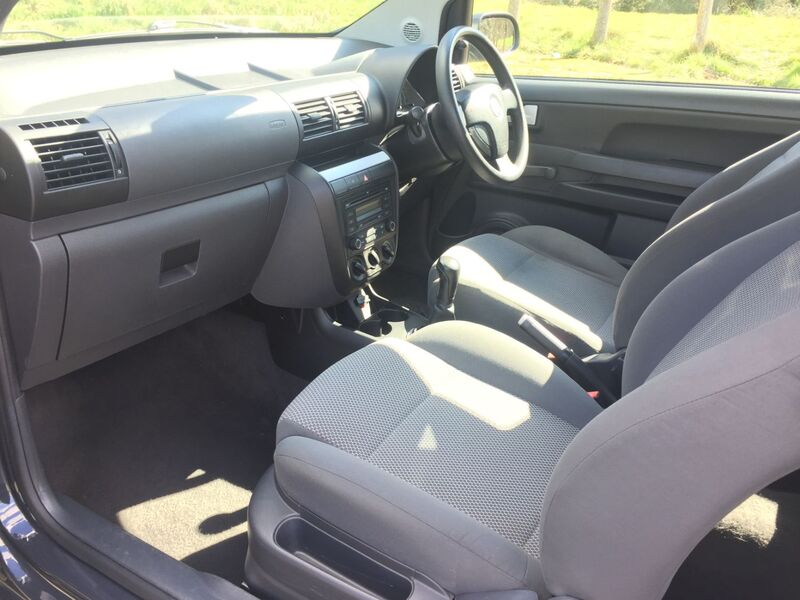 VOLKSWAGEN FOX
