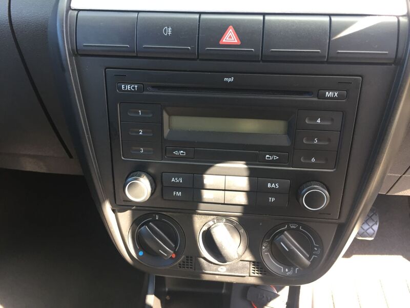 VOLKSWAGEN FOX
