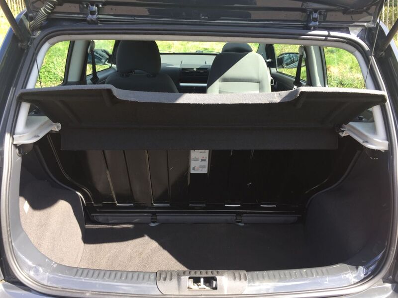 VOLKSWAGEN FOX