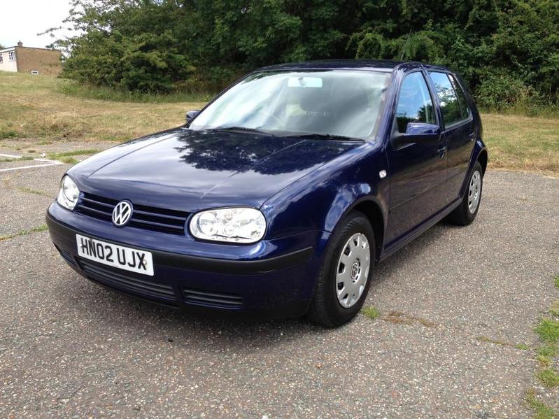 View VOLKSWAGEN GOLF 1.6 SE  5 DOOR