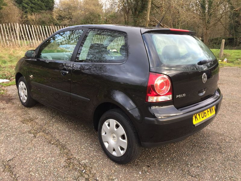 VOLKSWAGEN POLO