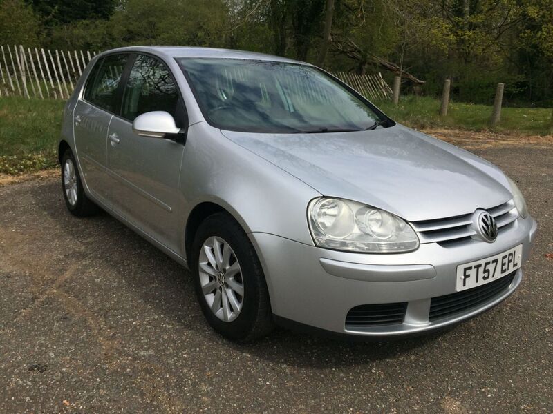 View VOLKSWAGEN GOLF 1.9 TDI MATCH 105 5 DOOR