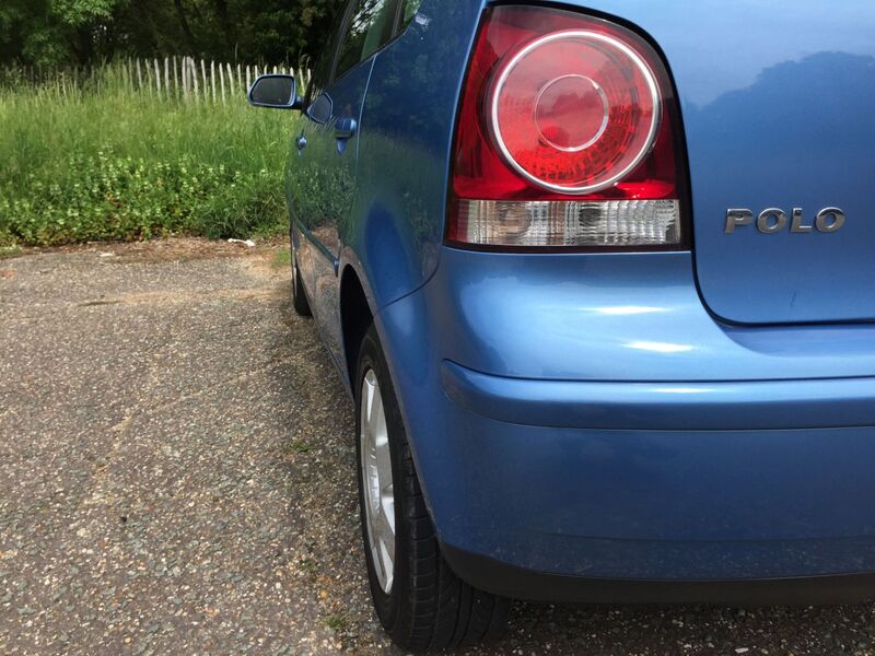 VOLKSWAGEN POLO